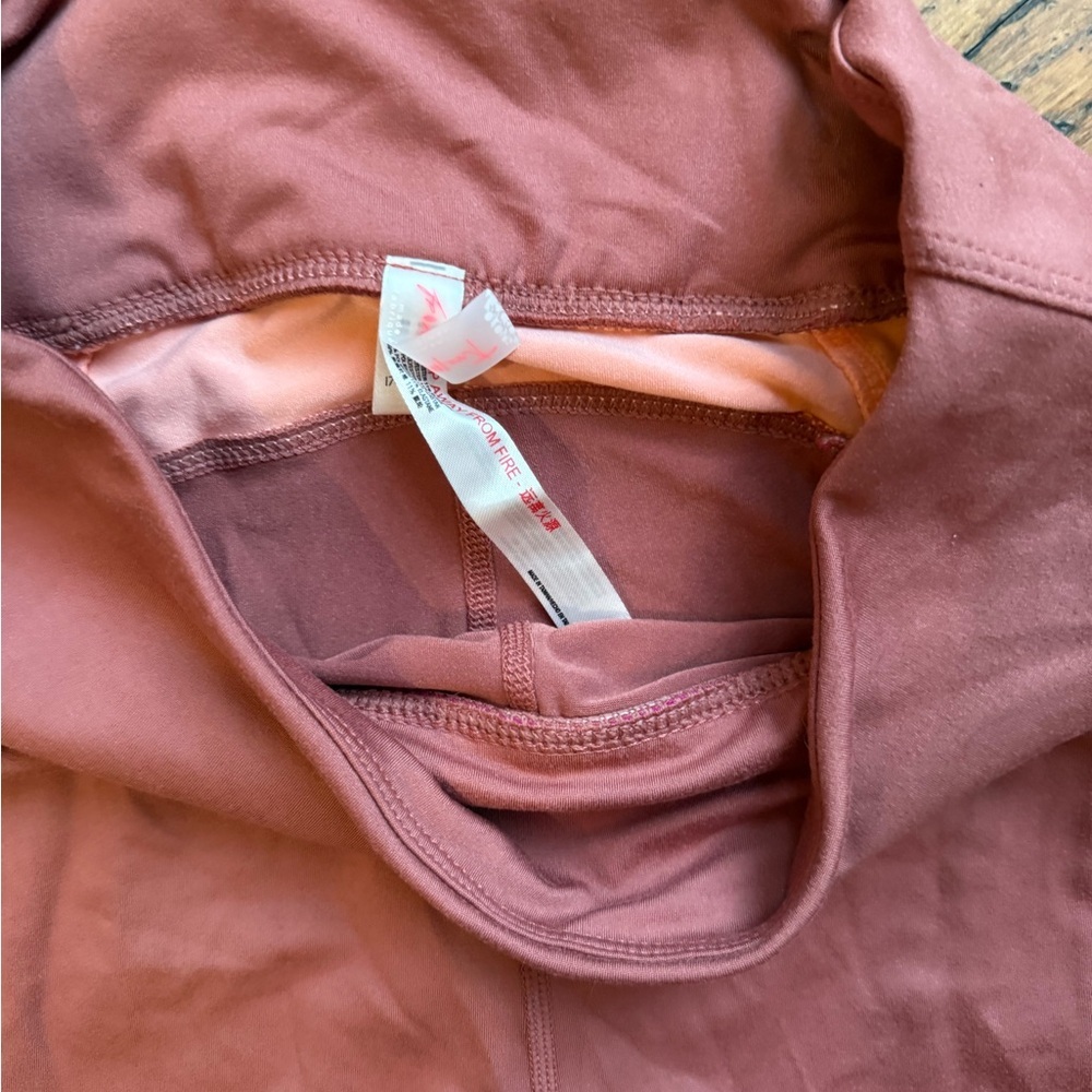 FP Movement by Free People Never Better 7/8 leggings colorblock leggings sz: M - Picture 3 of 4